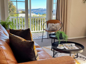 2mins to lakefront Family Retreat Taupo